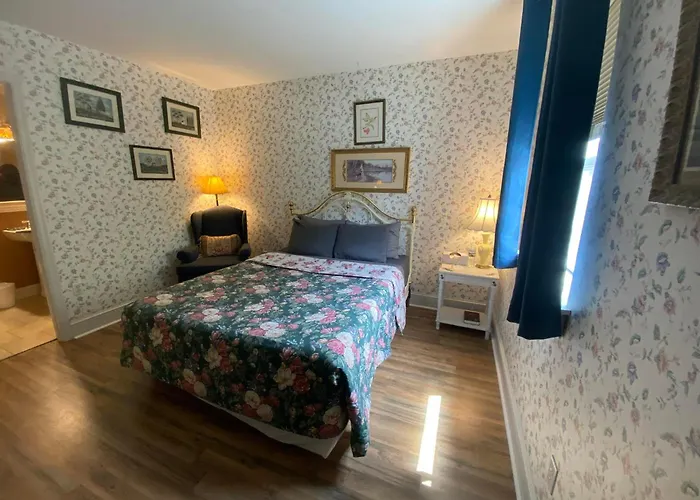 Greystone Manor Bed & Breakfast